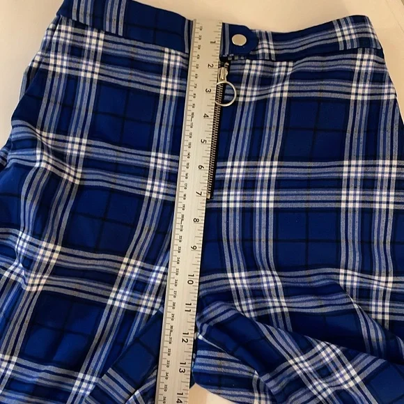 Urban Outfitters Daisy Plaid Zip-Front Wide Leg Pants. Size: 0 - Picture 12 of 13